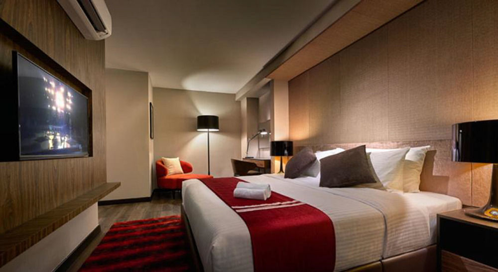 Maritime Luxury Suites George Town Buitenkant foto