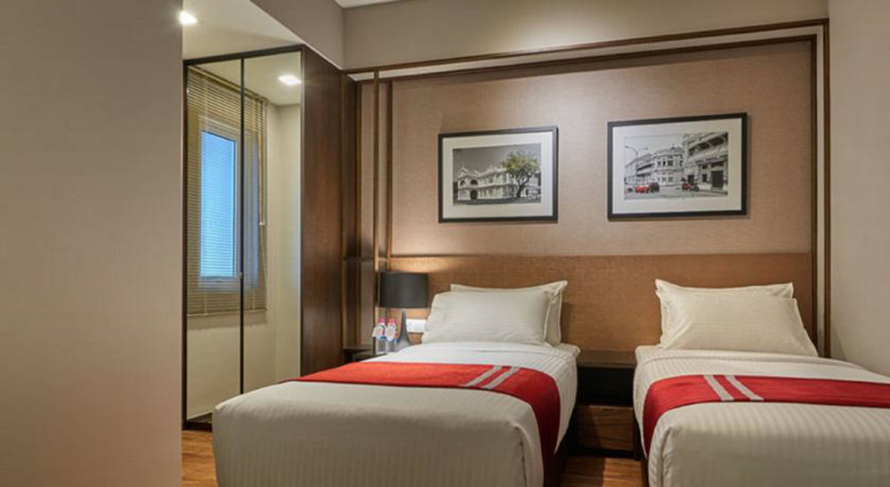 Maritime Luxury Suites George Town Buitenkant foto
